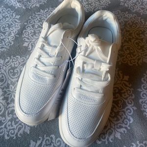 Old Navy Sneakers 👟